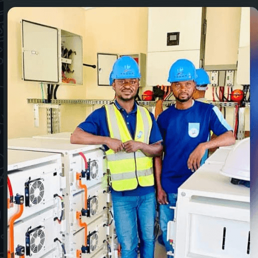 Multi-Tech engineers with power equipment